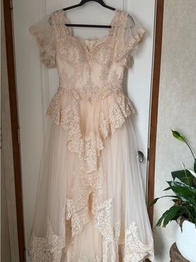 Romantic Gown for wedding or prom